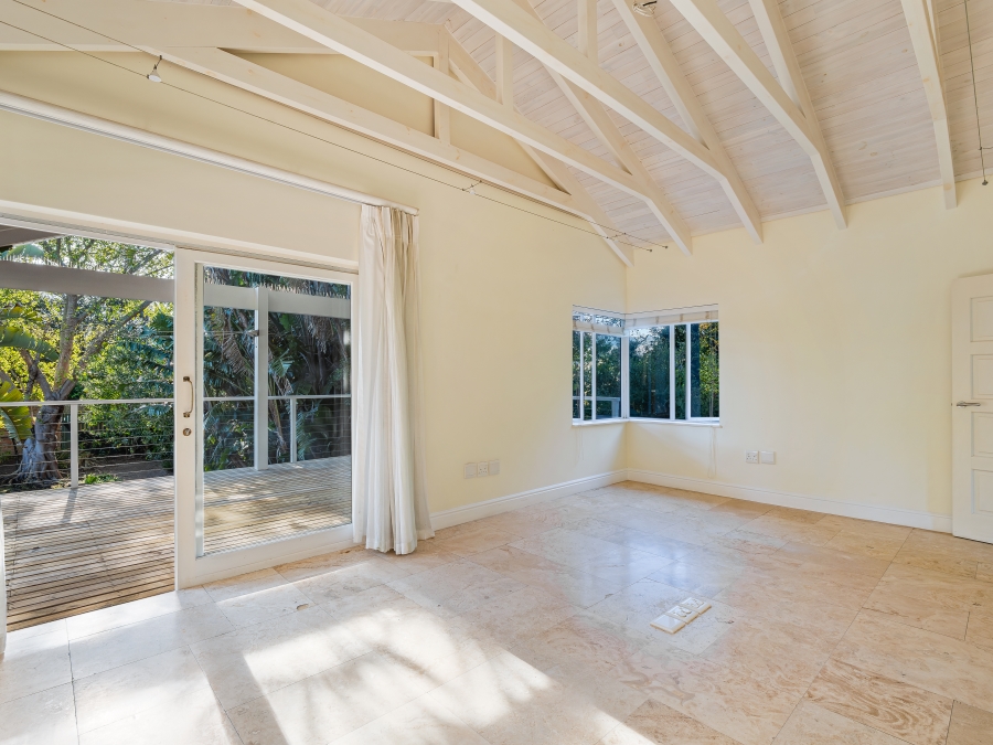 5 Bedroom Property for Sale in Leisure Isle Western Cape